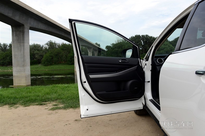 2014款 2.3T 四驅智尊版