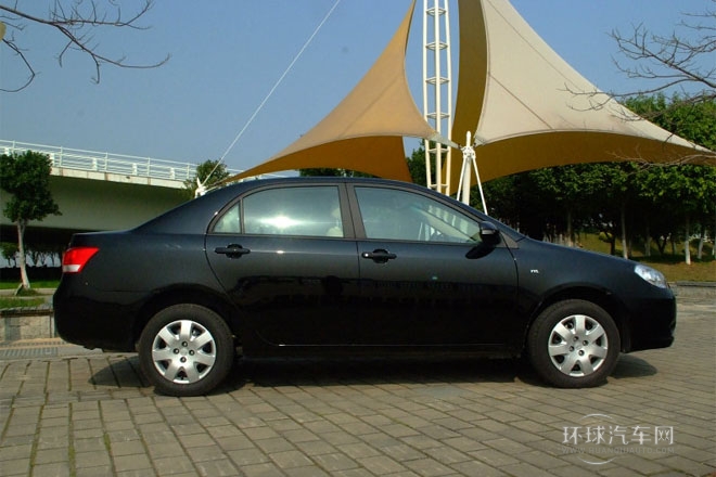 2012款 1.5L 手動標準型