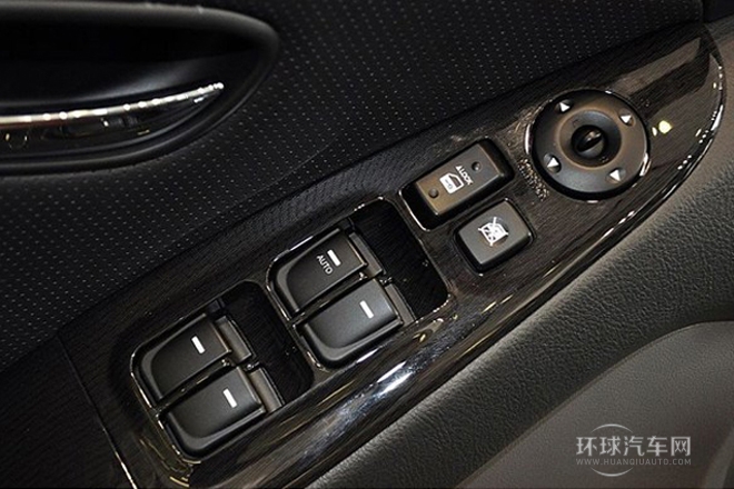 2011款 1.6L 自動豪華型