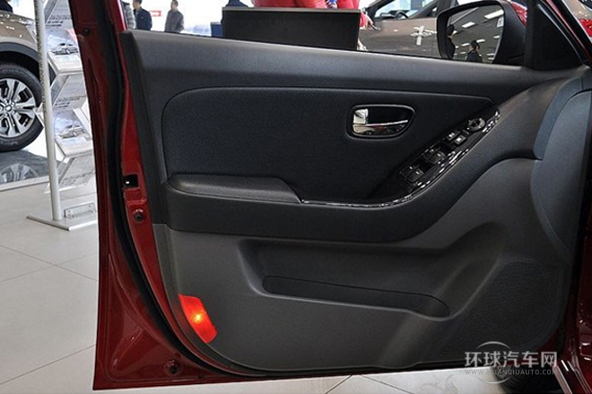 2011款 1.6L 自動豪華型