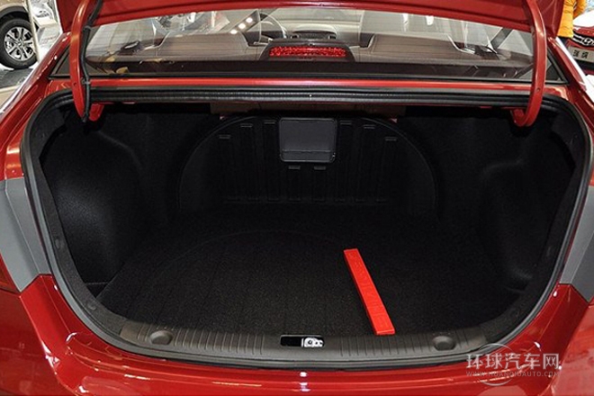 2011款 1.6L 自動豪華型