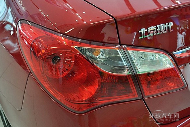 2011款 1.6L 自動(dòng)豪華型