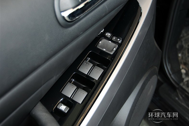 2014款 2.5L 兩驅時尚版