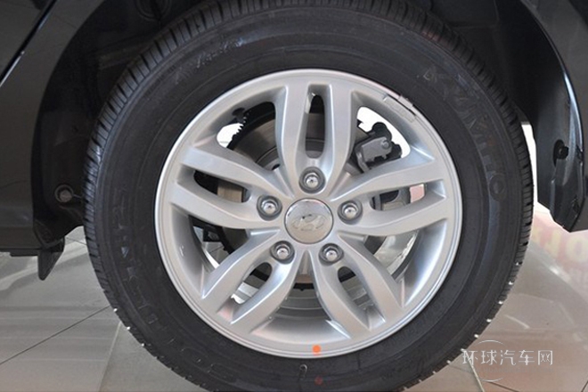 2011款 1.8L 自動豪華型