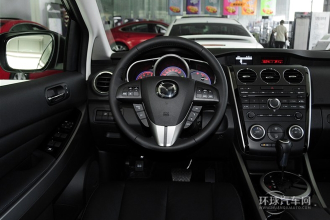 2014款 2.5L 兩驅尊貴版