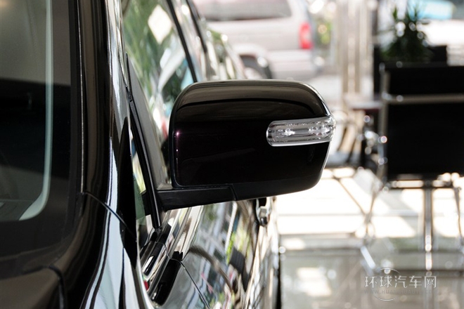 2014款 2.5L 兩驅尊貴版