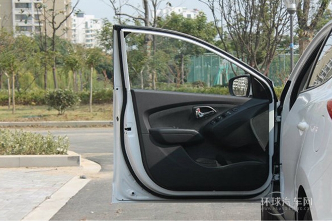 2013款 2.0L 手動兩驅舒適型GL 國IV