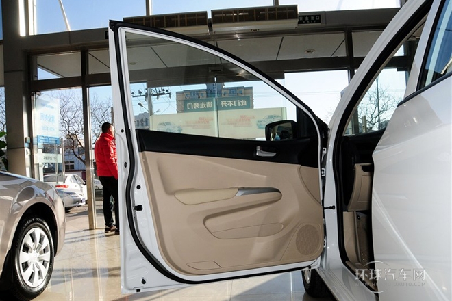 2014款 1.5L 手動精英型