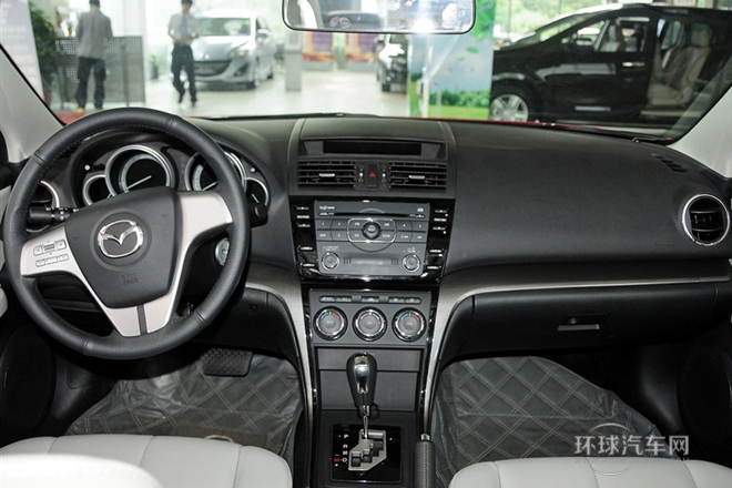 2012款 2.0L 自動(dòng)豪華版