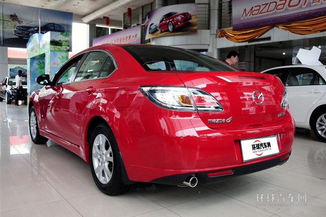 2012款 2.0L 自動豪華版