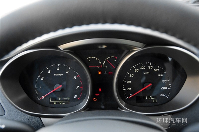 2014款 1.5L 手動舒適型