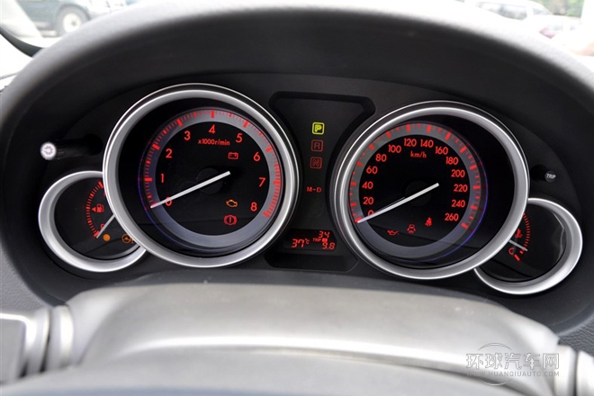 2012款 2.0L 自動精英版