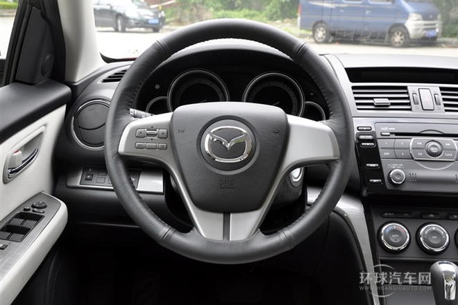 2012款 2.0L 自動精英版