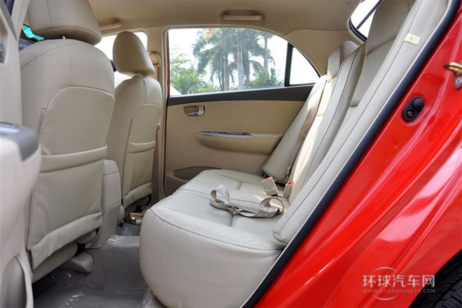 2011款 1.8L CVT尚雅型