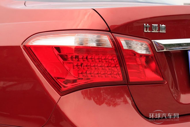 2013款 2.0L 手動豪華型