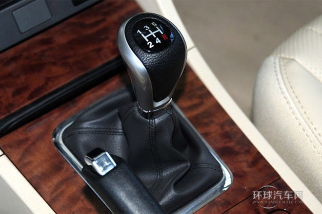 2013款 2.0L 手動(dòng)豪華型