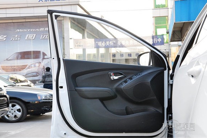 2013款 2.0L 自動四驅舒適型GL 國IV