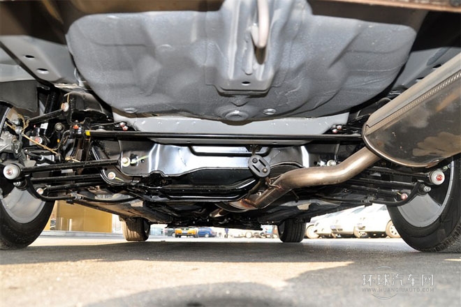 2013款 2.0L 手動(dòng)尊貴型