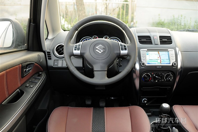 2012款 銳騎 1.6L 手動運(yùn)動型