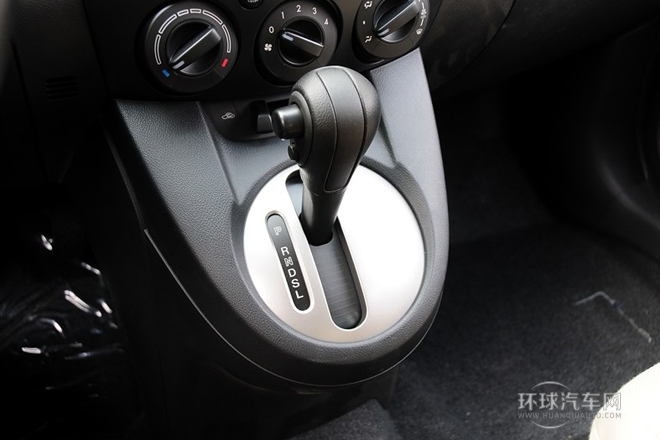 2012款 兩廂炫動 1.3L 自動標準版