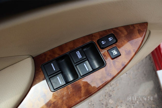 2013款 1.5TI 手動豪華型