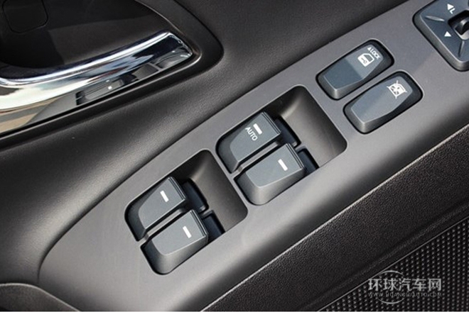 2013款 2.0L 自動兩驅智能型GLS 國V