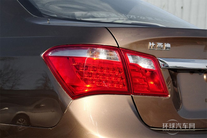 2013款 1.5TID 自動尊貴型