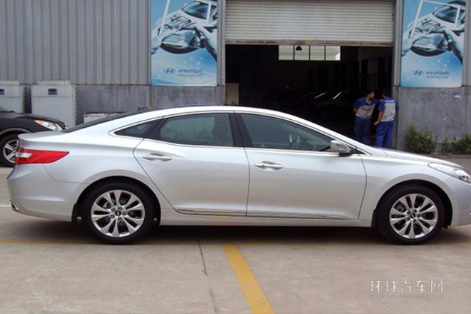 2011款 3.0L 旗艦型