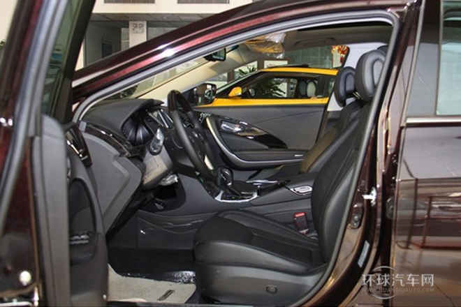 2011款 3.0L 尊貴型
