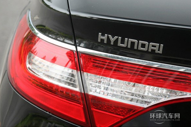 2011款 3.0L 尊貴型