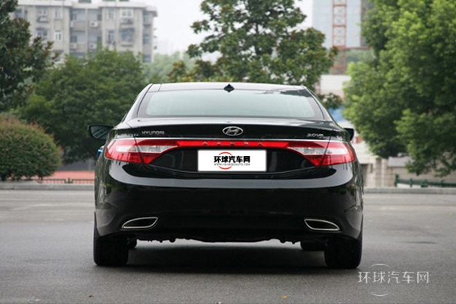 2011款 3.0L 尊貴型