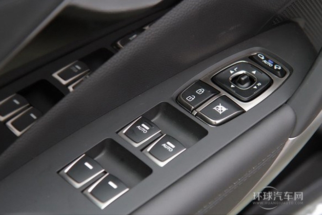 2011款 2.4L 旗艦型