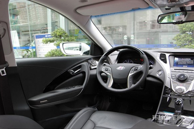 2011款 2.4L 旗艦型