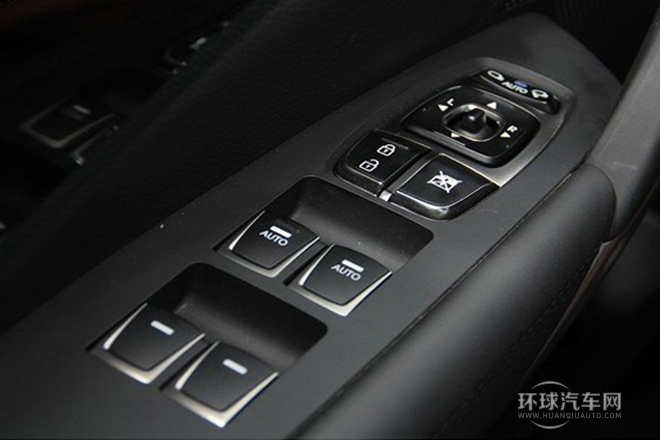 2011款 2.4L 尊貴型