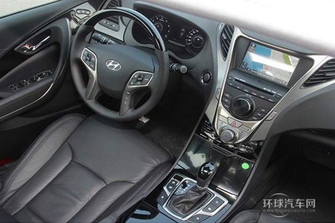 2011款 2.4L 尊貴型