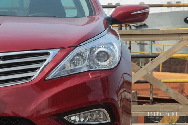 2011款 2.4L 尊貴型