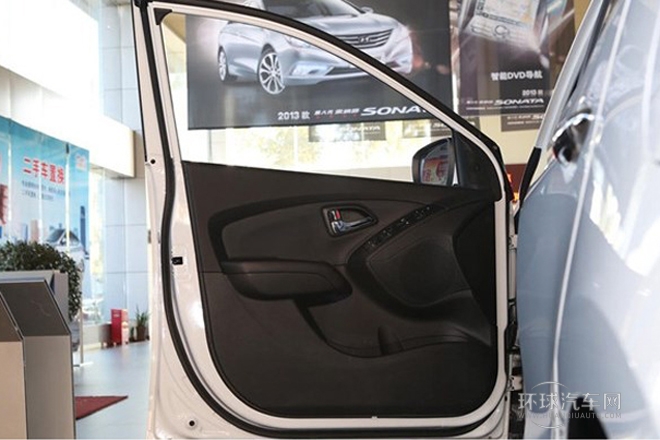 2013款 2.0L 自動兩驅(qū)領(lǐng)先型GLX 國V