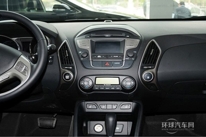 2013款 2.0L 自動(dòng)兩驅(qū)領(lǐng)先型GLX 國(guó)V