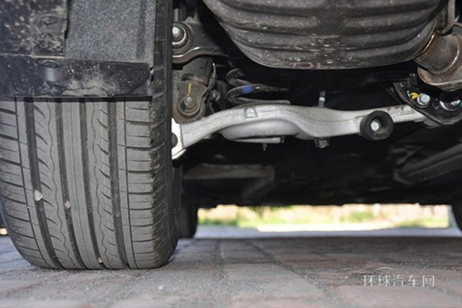 2011款 2.4L 豪華型