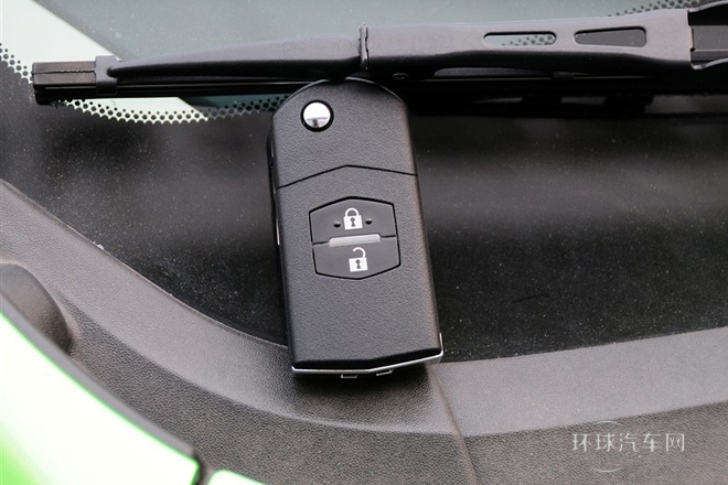 2012款 兩廂炫動 1.5L 自動超值版