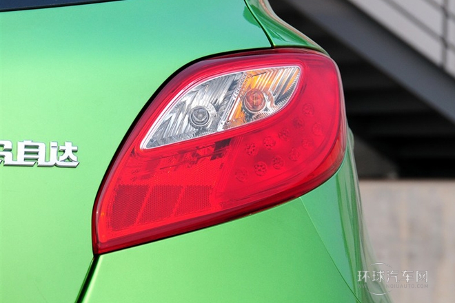 2012款 兩廂炫動 1.5L 自動超值版