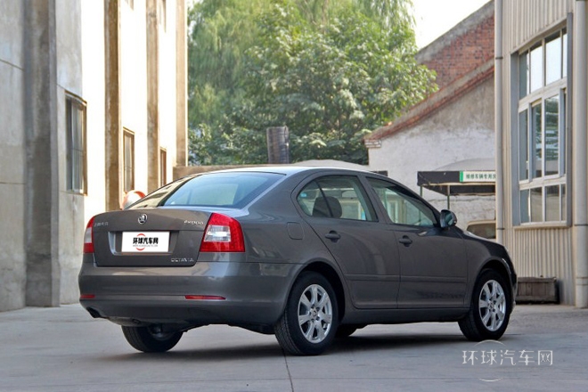 2014款 1.6L 手動(dòng)逸致版