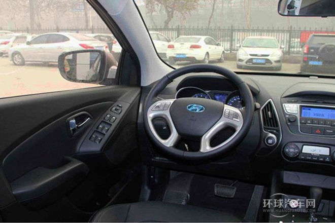 2013款 2.4L 自動(dòng)四驅(qū)領(lǐng)先型GLX 國(guó)V