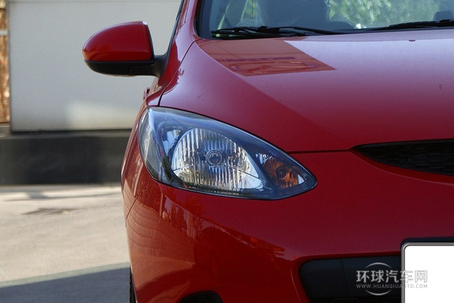 2012款 三廂炫動 1.3L 自動標準版