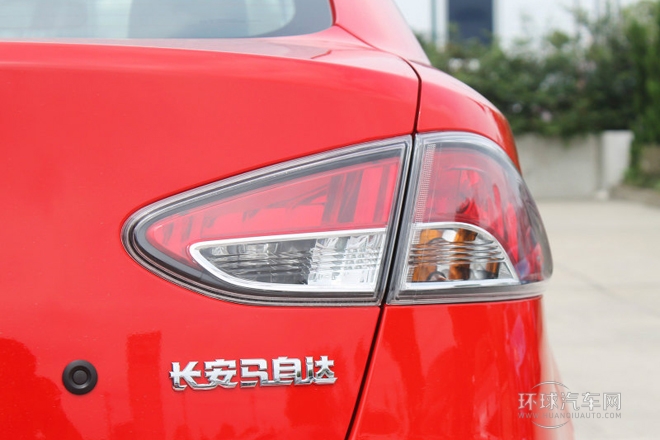 2012款 三廂炫動 1.5L 手動時尚版