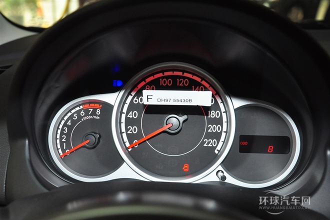 2012款 三廂炫動(dòng) 1.5L 自動(dòng)時(shí)尚版