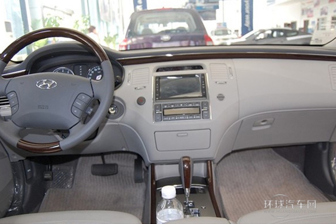 2011款 2.4L 舒適型