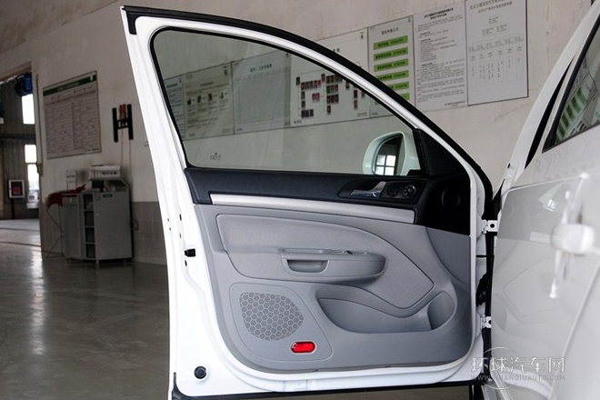 2014款 1.6L 自動逸杰版