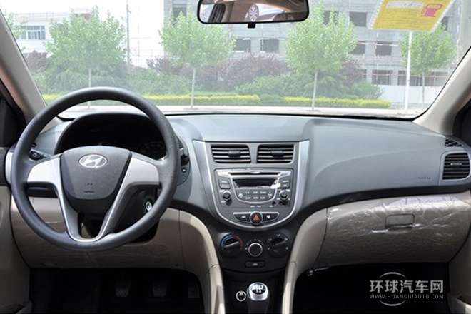 2014款 三廂 1.4L 手動(dòng)頂級(jí)型TOP