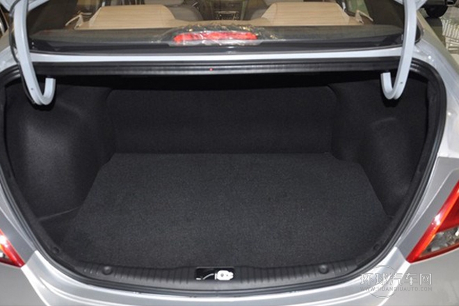 2014款 三廂 1.4L 自動頂級型TOP